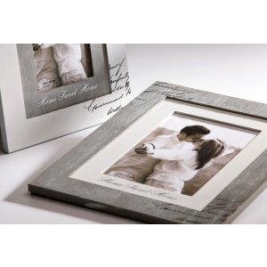 Love wooden frame 10x15 cm and 13x18 cm