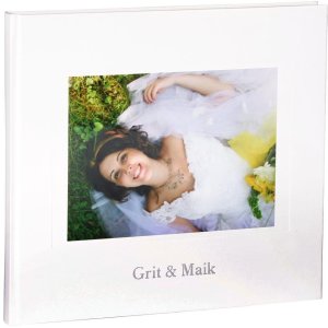 Kolara guestbook with picture and text