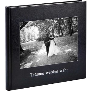 Kolara guestbook with picture and text