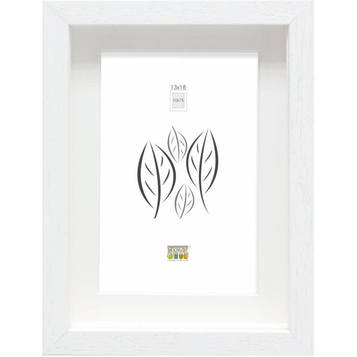 S223K1 White wooden frame for object framing 30x30 cm