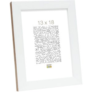 S46JH1 Wooden photo frame in white with a wood coloured...