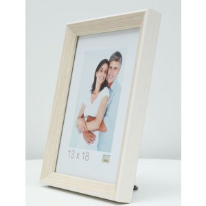 S46CH1 Photo frame in natural wood colour with white border