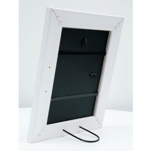 S46FF1 Picture frame painted in white