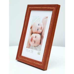 S46MF3 Brown photo frame in a beach wood style