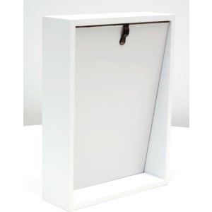 S68QK1 White cubic frame with a sloping back