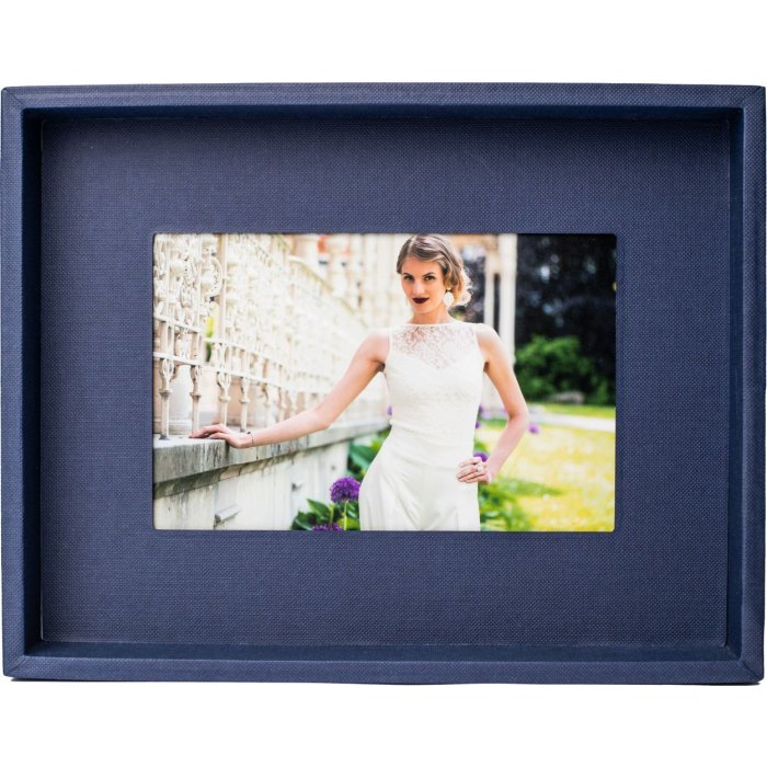 Passepartout picture frame 10x15 cm blue