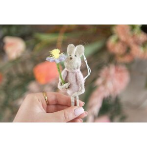 Clayre & Eef 65371 Decorative pendant rabbit 5x3x11 cm Beige Pink